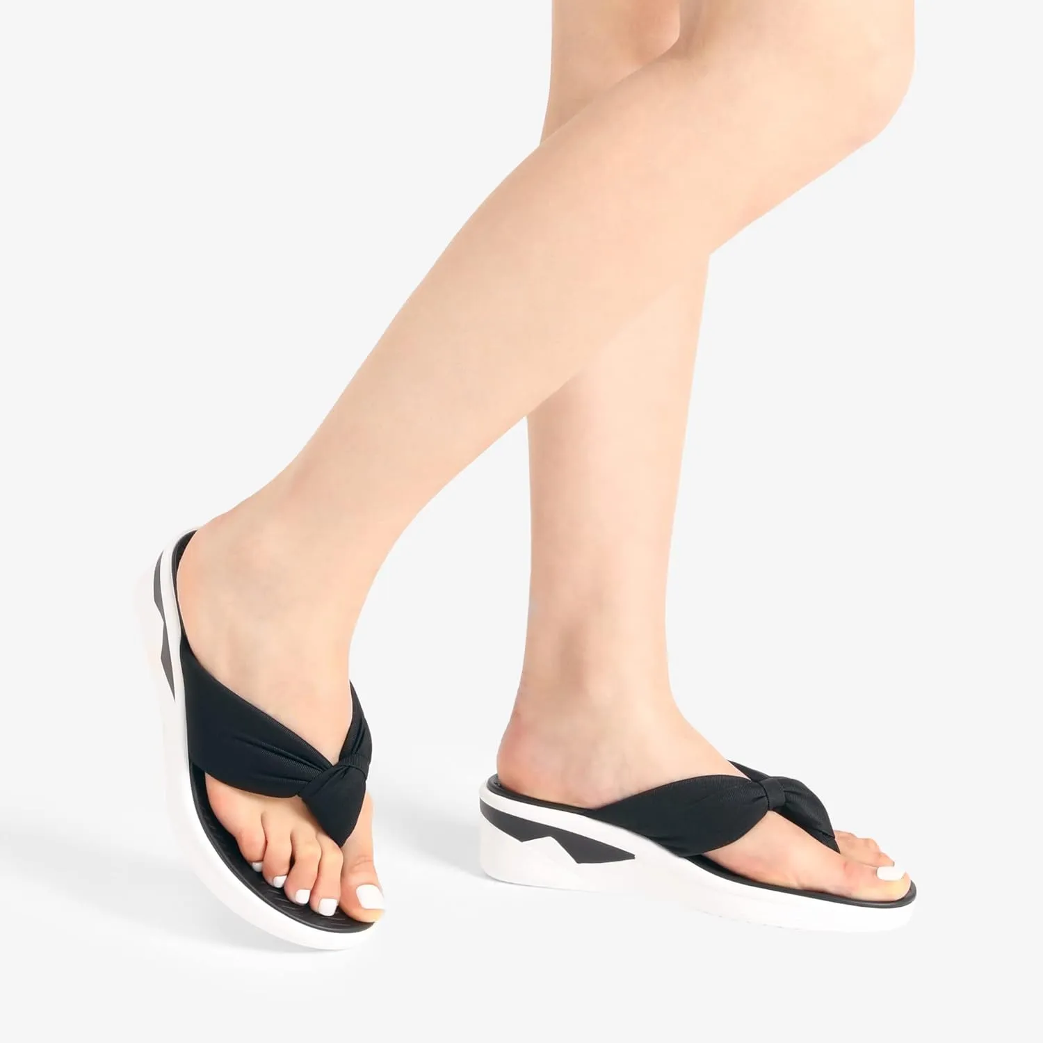 DREAM PAIRS Women Platform Flip Flops for Women Soft Thong Sandals Summer Casual Lightweight Comfortable Flat Slippers Walking Shopping Gathering Vacation Shoes