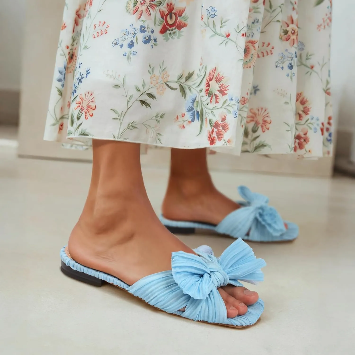 MUCCCUTE Bow Sandals for Women Square Open Toe Flat Sandals Slip on Casual Cute Summer Slides for Vacation Wedding