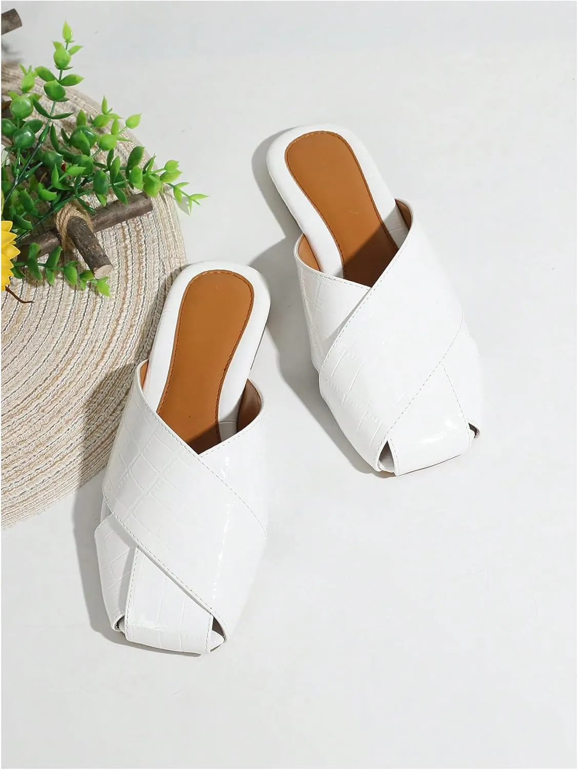 Verdusa Women's Crisscross Square Toe Flat Mules Slip On Slide Mules Backless Loafers