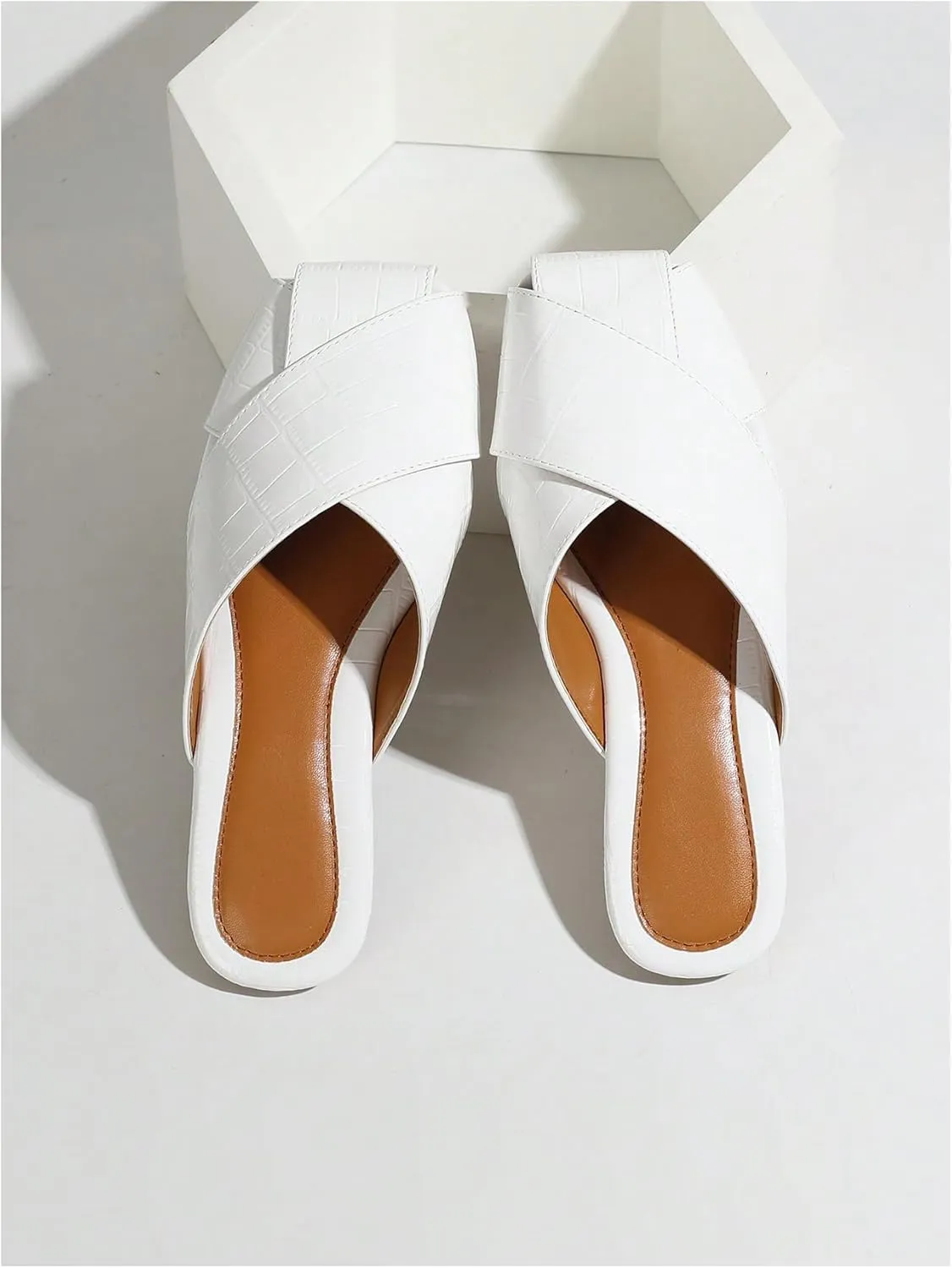 Verdusa Women's Crisscross Square Toe Flat Mules Slip On Slide Mules Backless Loafers