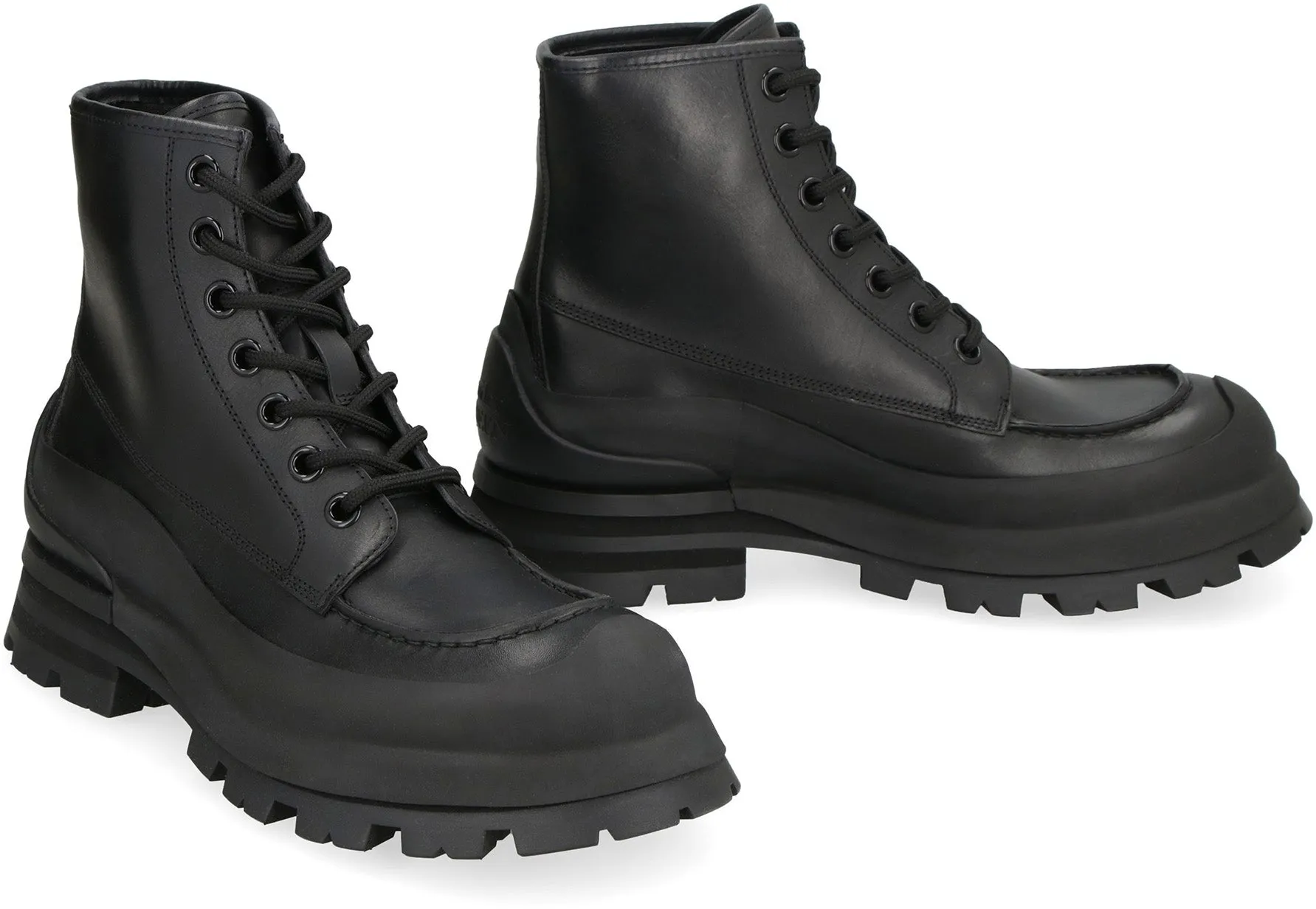 Wander leather ankle boots