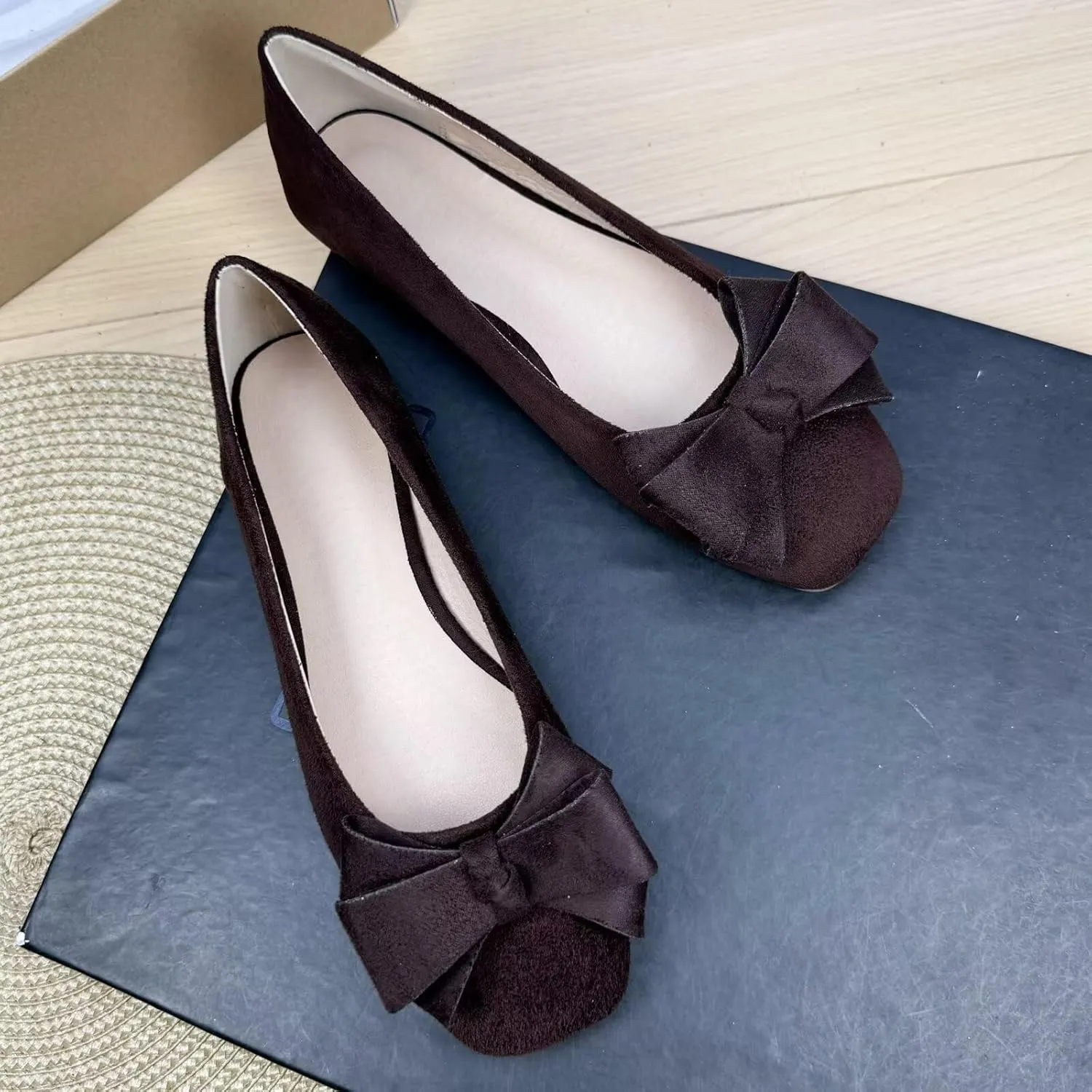WENJIAZHIZHI Square Toe Bow Flats for Women Solid Color Low-Heel Slip-ons Cozy Soft Office Lady Dress Shoes