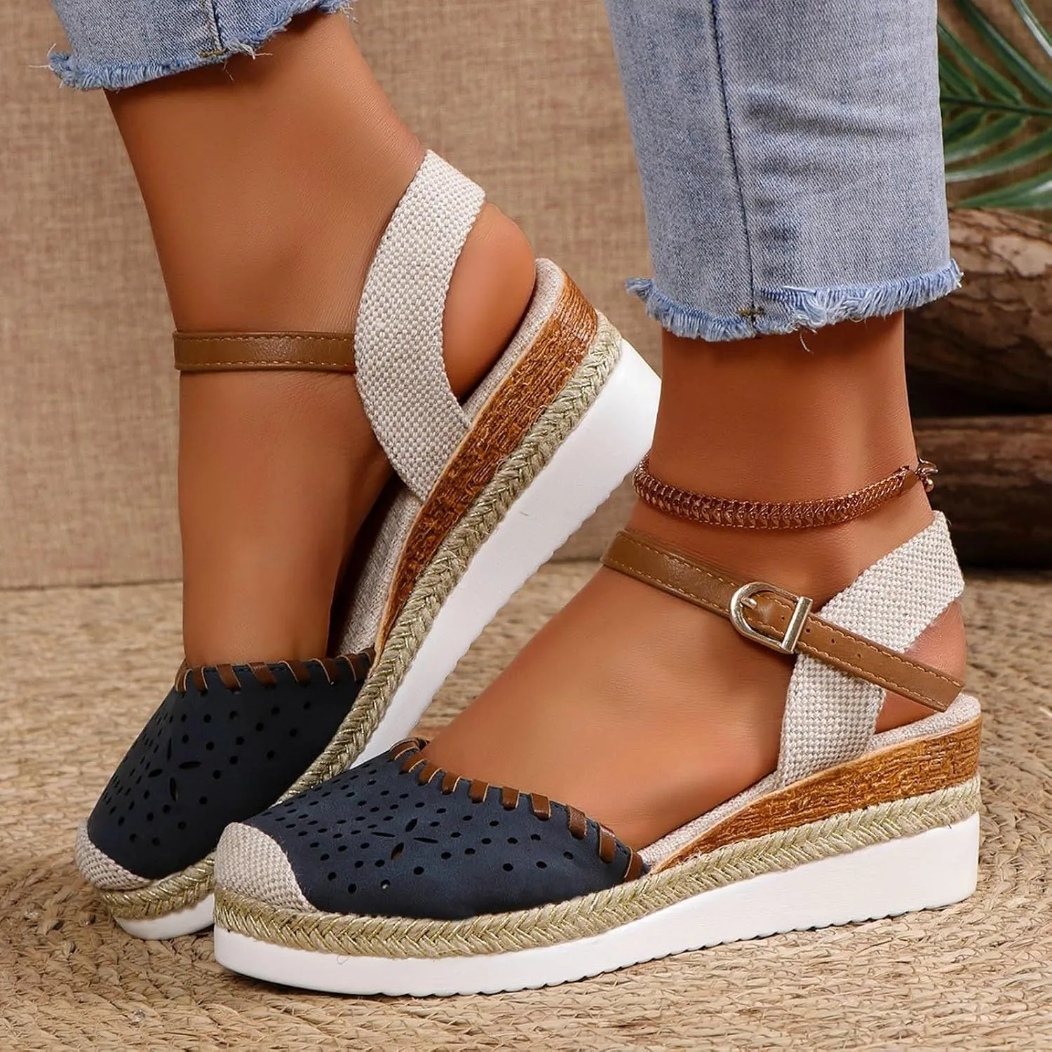 Women's Closed Toe Platform Sandals Fashion Orthopedic Wedge Sandals Casual Hollow Out Arch Support Sandal Comfortable Anti Slip Summer Shoes with Adjustable Buckle Ankle Strap