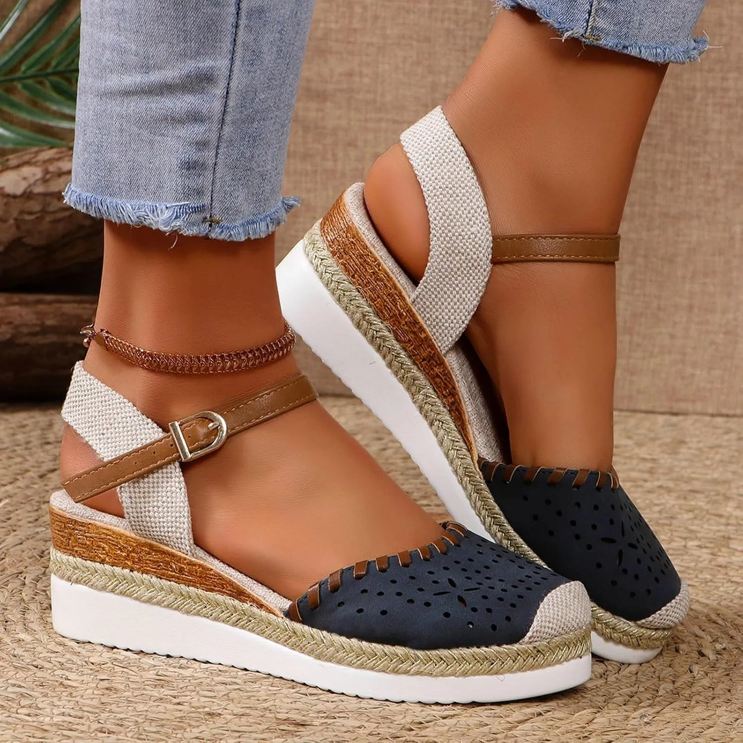 Women's Closed Toe Platform Sandals Fashion Orthopedic Wedge Sandals Casual Hollow Out Arch Support Sandal Comfortable Anti Slip Summer Shoes with Adjustable Buckle Ankle Strap